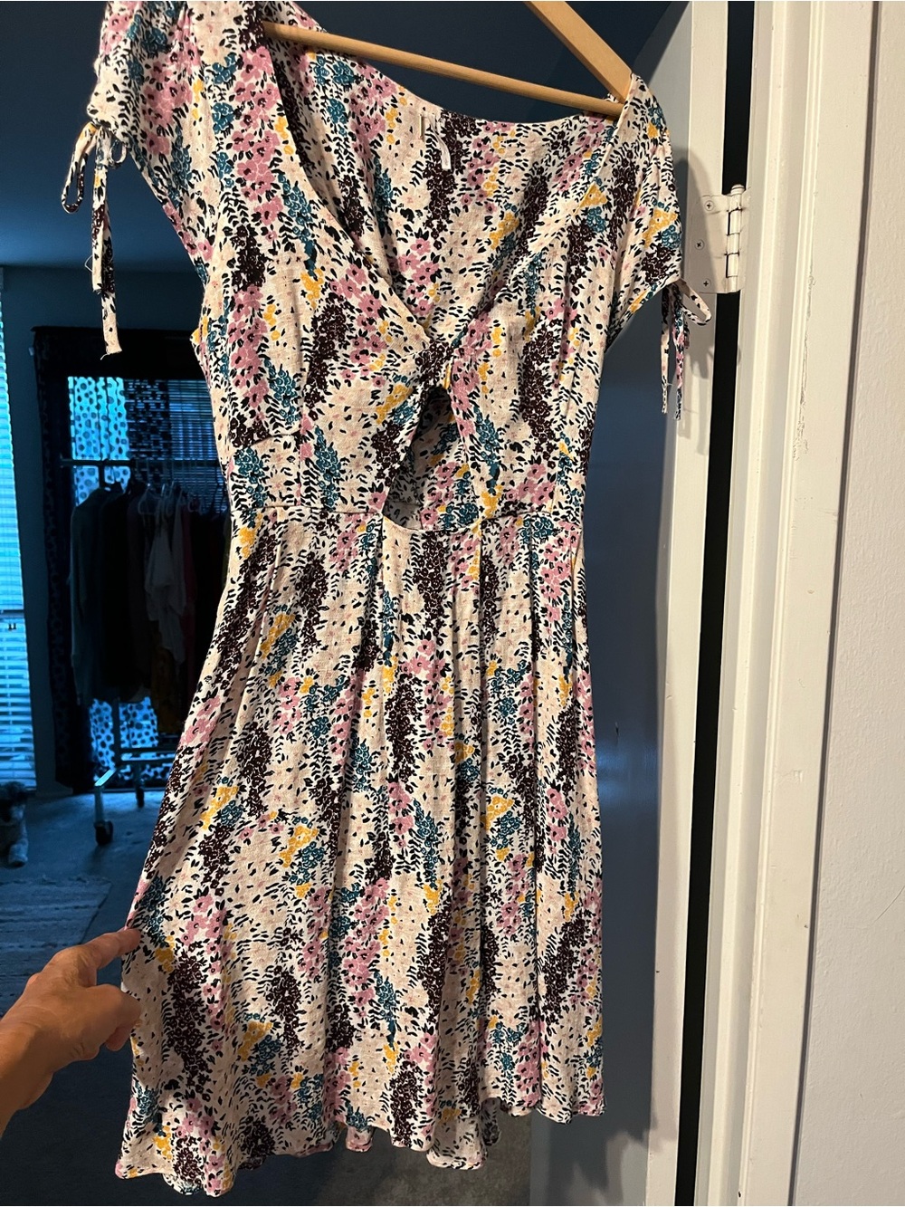 Free People miss right floral dress front  key hole sz L